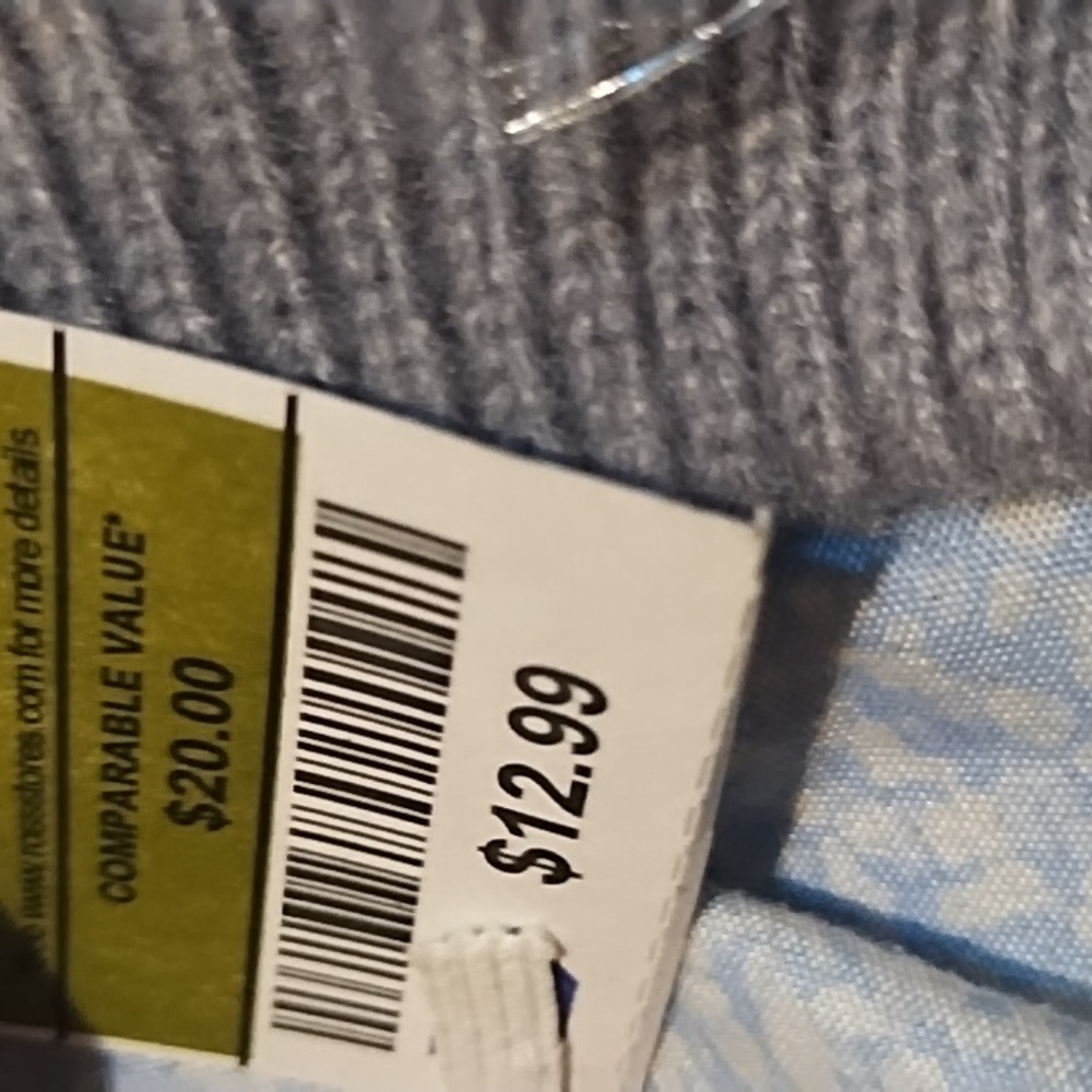 Sweater - Picture 5 of 5